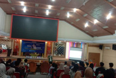 Gelar Seminar Kreasi Prestasi, BEM FEB Universitas Jambi Hadirkan Regional Manager Oriflame Sumatera