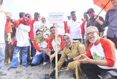 Kampanyekan Gerakan Menanam Sejuta Pohon