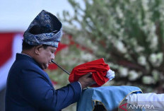 Presiden Prabowo Bangga Peserta Upacara di Istana Tertib dan Semangat
