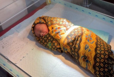 Geger! Bayi Laki-laki Ditemukan Tergeletak di Pinggir Jalan Kerinci, Ada Pesan Dicarik Kertas 