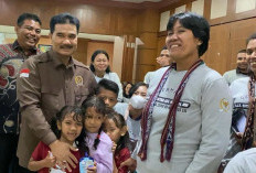 Ketua Gerindra Jambi, SAH Minta Kader Lawan Berita Negatif tentang MBG dengan Fakta dan Logika