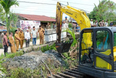 Normaliasi Parit Atasi Banjir