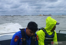 Ditpolair Polri Tunda Cabut Pagar Laut karena Cuaca