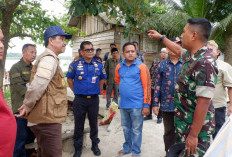 Pj Bupati Muaro Jambi Raden Najmi Kunjungi Posko Penanganan Kebakaran Hutan dan Lahan  Dandim 042/Gapu Jambi B