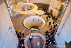 Iran Bahas Program Nuklir dan Sanksi Barat