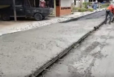 Diduga Tanpa Lantai Kerja Pembangunan Jalan Rigid Beton Disorot 