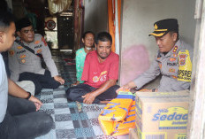 Kapolres Tanjab Barat Sambangi Kediaman Nelayan Disabilitas yang Viral di Media Sosial, Berikan Bantuan dan Du