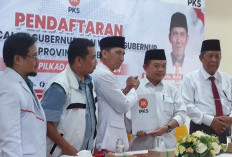 Berebut Tuah Partai Dakwah di Pilgub Jambi, Romi dan Haris Kembalikan Formulir  ke DPW PKS