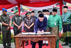 Peringati HUT Kota Jambi, Wali Kota Jadi Inspektur, Wawako Komandan Upacara