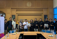 Pererat Silahturahmi, Indosat Ooredoo Hutchison Kunjungi Graha Pena  Jambi Independent 