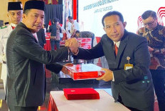 Pj Bupati Terima Duplikat Bendara Pusaka dari BPIP