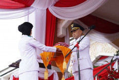 Bupati Bungo Pimpin Upacara Pengibaran Bendera HUT ke-80 RI, Berjalan Sukses dan Lancar