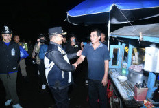 Jaga Kamtibmas dan Dukung UMKM, Wali Kota Jambi Bersama Forkopimda Berpatroli Sambil Sapa Pedagang