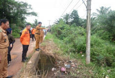 Pj Bupati Raden Najmi Tinjau Korban Banjir di Tangkit 