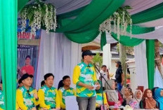 Bupati dan Wabup Sarolangun Jalani Prosesi Adat ''Naik Rumah''