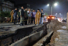 Sidak Drainase Pasar Talang Banjar, Wali Kota Jambi Pastikan Proyek Berjalan Sesuai Target