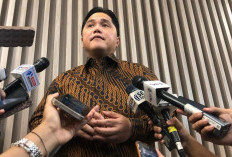 Tiket Pesawat Turun 10% di Libur Nataru Erick Thohir Pastikan Tidak Merugikan Industri