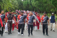 Bupati BBS Ikut Senam dan Jalan Sehat Bersama Masyarakat 