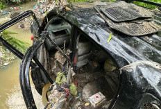 Mobil Dirut PDAM Sungaipenuh Masuk Jurang , Terseret Arus Akibat TPS3R  RPT Desa Sungai Ning Jebol