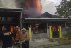 Kebakaran Hebat di BTN Lintas Asri, Satu Rumah Ludes, Kerugian Ditaksir Ratusan Juta Rupiah