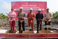 Kapolres Tanjab Barat Lakukan Peletakan Batu Pertama Gedung SPPG, Dukung Program Makan Bergizi Gratis