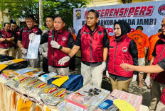Bongkar Jaringan Narkoba Freddy Pratama, Amankan 4 Tersangka, Polda Jambi Amankan 5,5 Kg Sabu