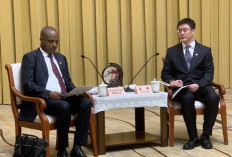 Pimpinan CPC Perkenalkan Chongqing Ke Delegasi Media dan Partai Politik