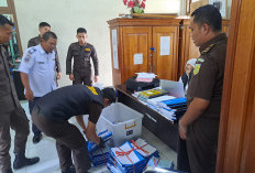 Penyidik Sita Sejumlah Dokumen  Terkait kasus PJU di Dishub Kerinci Tahun 2023 