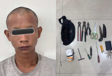 Tertangkap Basah di Loteng Dapur