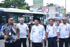 Belum Ada Dikenakan Tarif, Naik Bus Listrik Masih Gratis