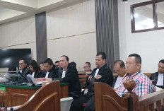 Tuntutan Terdakwa PT PAL Ditunda, Jaksa Sebut Berkas Masih Dalam Proses 