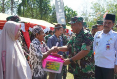 TMMD ke-121 Kodim 0415/Jambi Bagikan Sembako ke Masyarakat