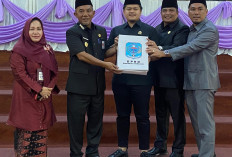 Pj Bupati Merangin Tanggapi Pandangan Umum Fraksi-Fraksi terhadap Ranperda Inisiatif DPRD Merangin 2024