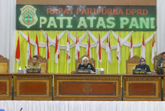  Hasniba Pimpin Rapat Paripurna DPRD Tanjabtim Dengan Agenda Mendengarkan Jawaban Eksekutif    