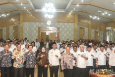 Bupati Hurmin Terima Penghargaan Penyaluran Dana Desa Tercepat  