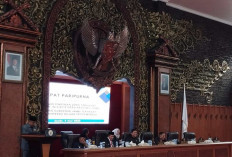 DPRD Provinsi Jambi Berikan Penjelasan Terhadap Lima Ranperda Inisiatif  