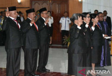 Anggota DPRK Biak Numfor Pengangkatan Jalur Otsus Dilantik