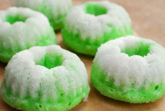  Resep Kue Putu Ayu Super Lembut, Topping Kelapa Rapi