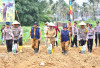 Dukung Program Asta Cita  Pj Walikota Jambi  Ikut Tanam  Jagung Serentak 