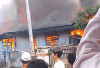 6 Rumah Desa Pendung Hilir, Kerinci Terbakar, Kades: Alhamdulillah, Tidak Ada Korban Jiwa